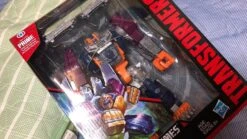 Hasbro PP-27 PP27 Optimal Optimus Power Of Prime Leader Class -Toy Machine Store 516f048e03