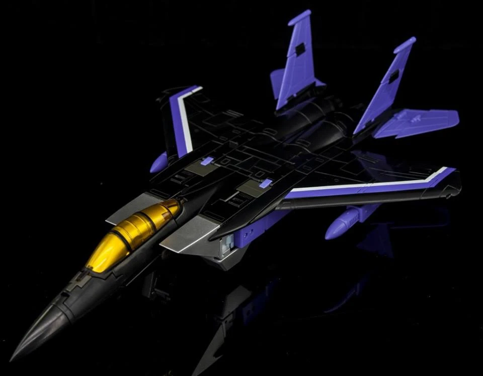 Maketoys MT MTRM-12 Skycrow Skywarp 11 Maketoys MT MTRM-12 Skycrow Skywarp - Image 9
