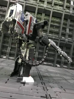 Hasbro PP-27 PP27 Optimal Optimus Power Of Prime Leader Class -Toy Machine Store 6d0a6d2070