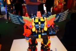 Hasbro POTP Titan Class Predaking Feral Rex Set Of 5 Figures -Toy Machine Store abad167657