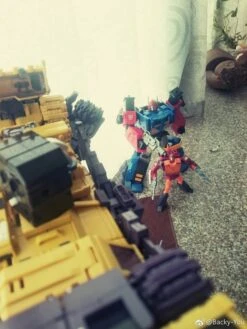 Toyworld TW-C07Y Constructor Devastator -Toy Machine Store d27cee8d04