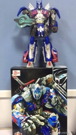 Black Mamba 4th Party The Last Knight Optimus Prime Oversized 13 Black Mamba 4th Party The Last Knight Optimus Prime Oversized -Toy Machine Store fed2694e15